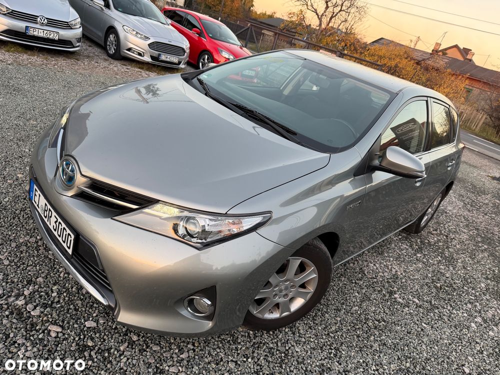 Toyota Auris 1.8 HSD Luna - 22