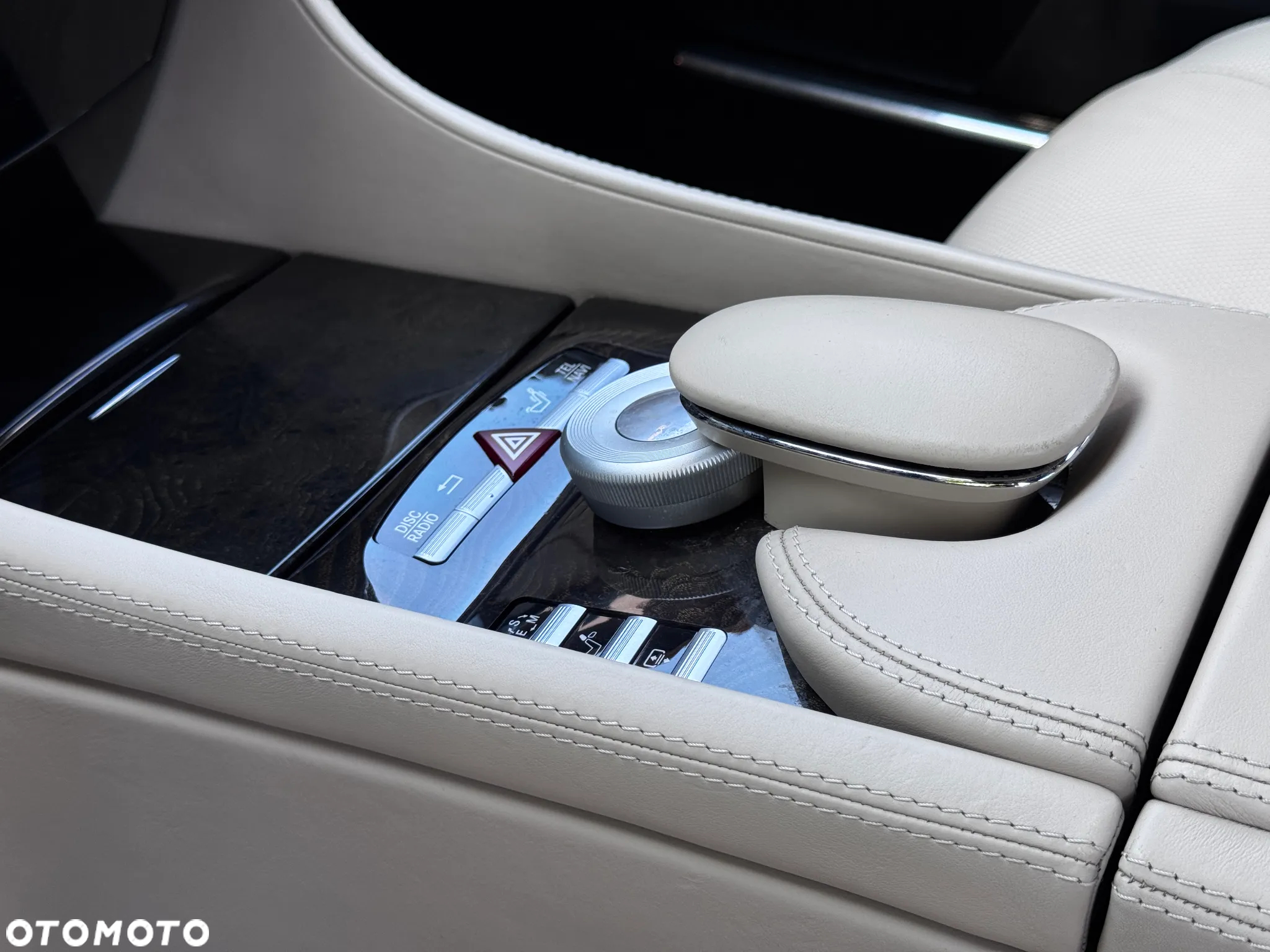 Mercedes-Benz CL 500 4-Matic BlueEff - 28