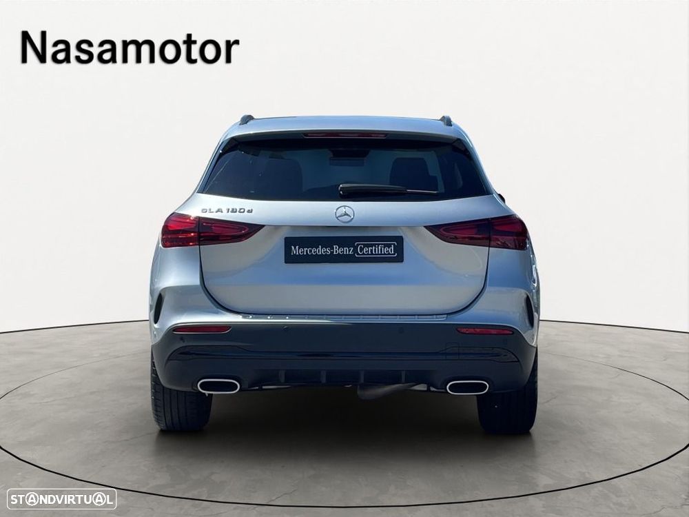 Mercedes-Benz GLA 180 - 3