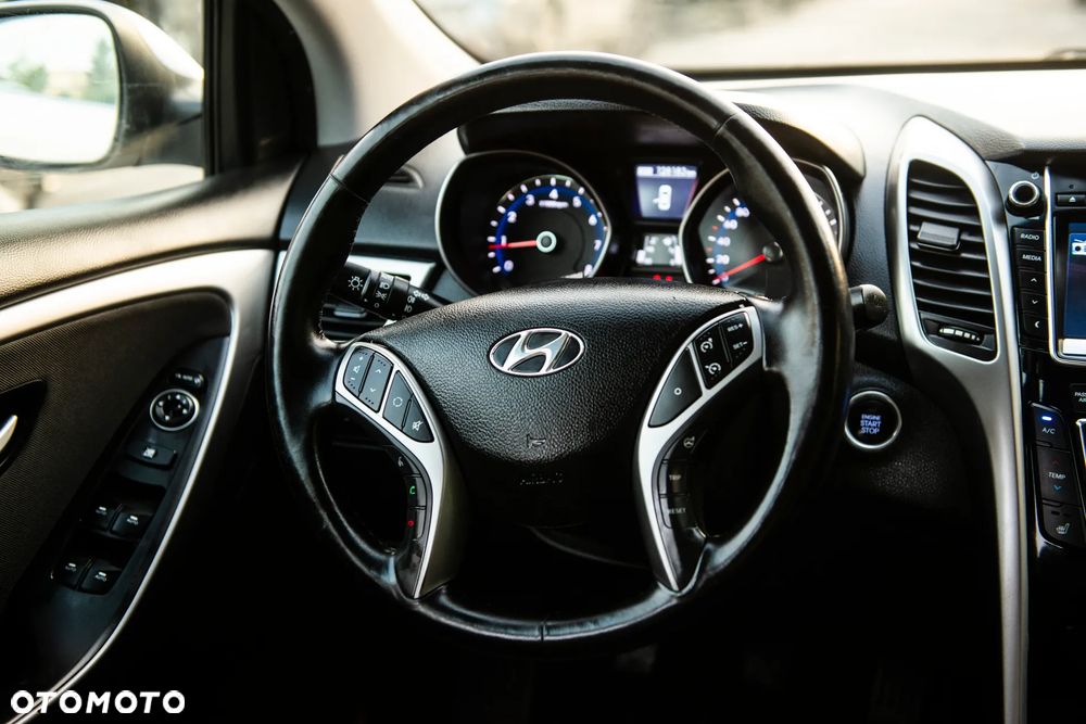 Hyundai i30 1.6 GDI Comfort - 33