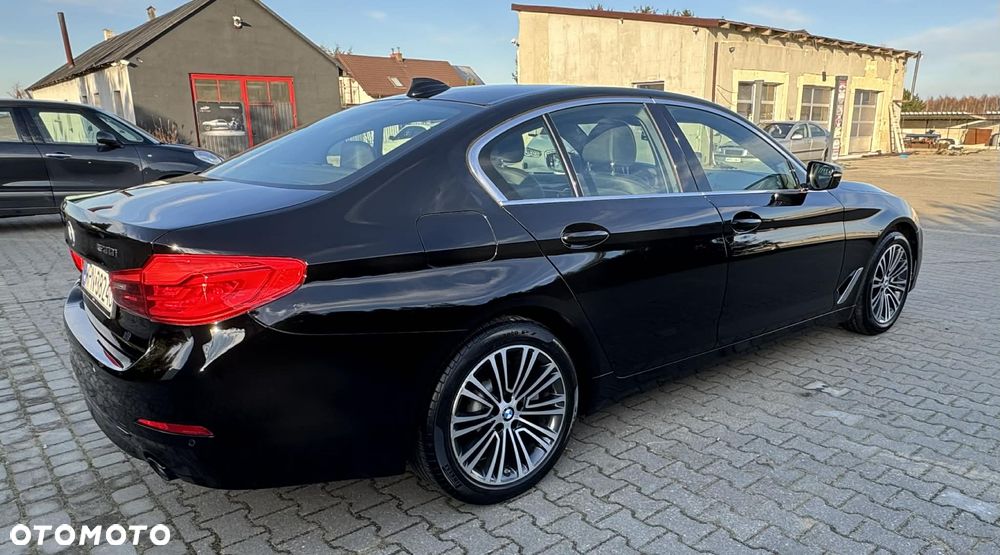 BMW Seria 5 530i Sport Line - 5