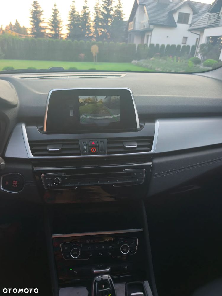 BMW Seria 2 218d Luxury Line - 18