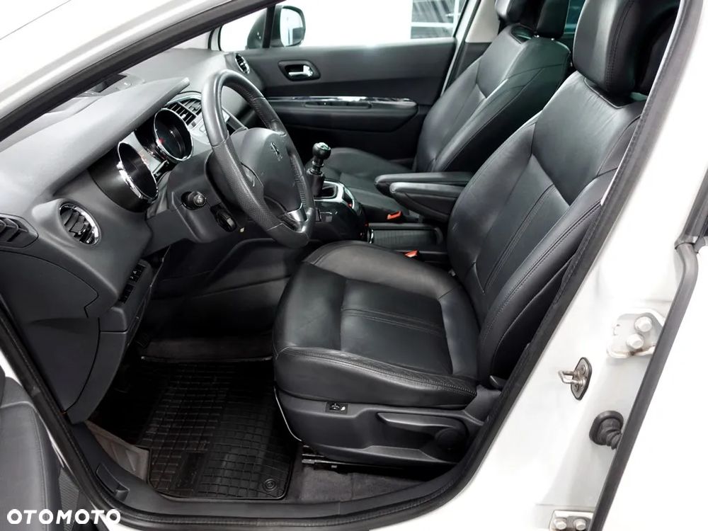 Peugeot 5008 2.0 HDi Premium + - 8