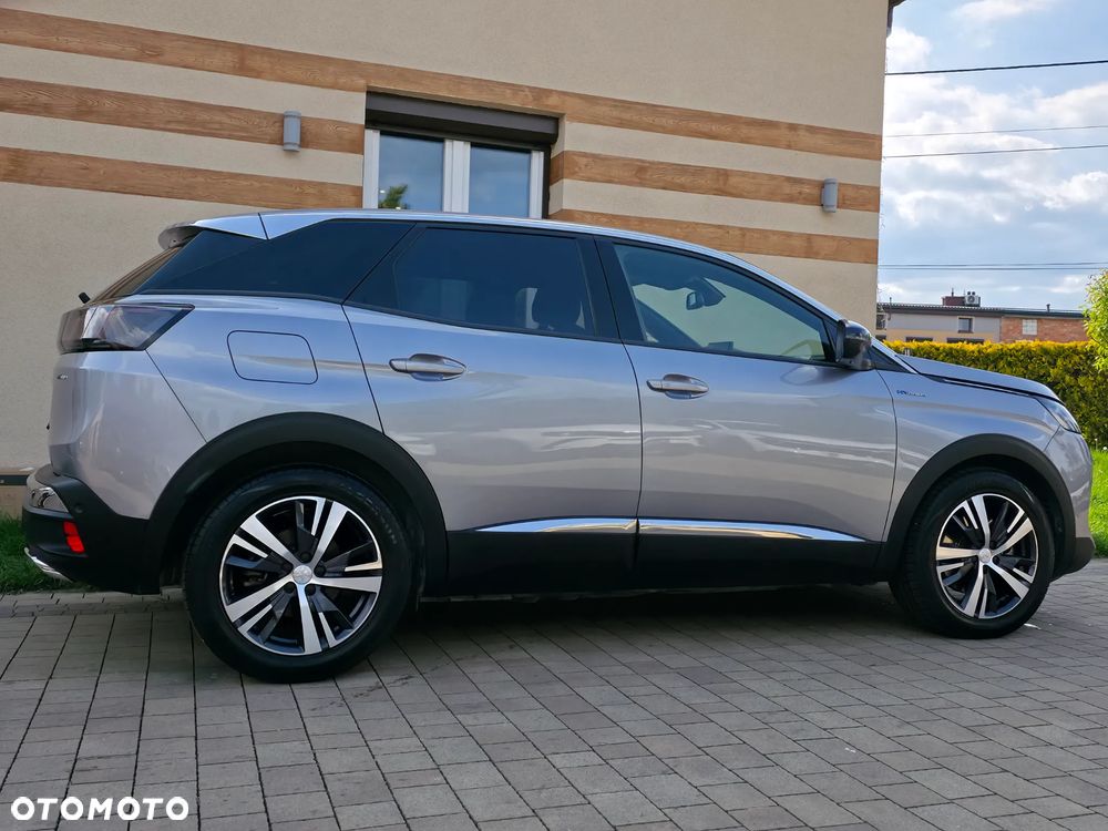 Peugeot 3008 1.6 PureTech Hybrid4 PHEV Allure S&S EAT8 - 8