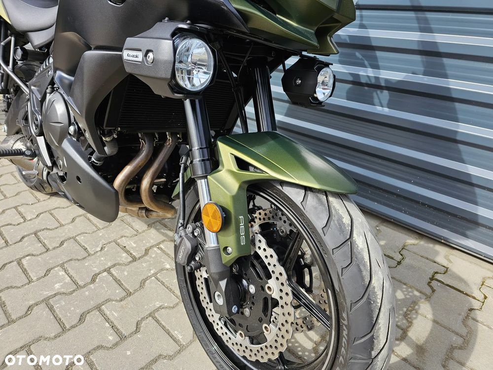 Kawasaki Versys 650 - 16