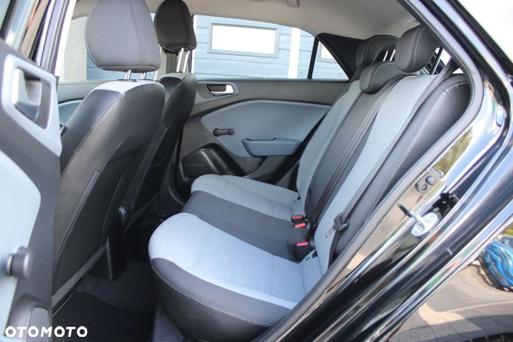 Hyundai i20 - 19