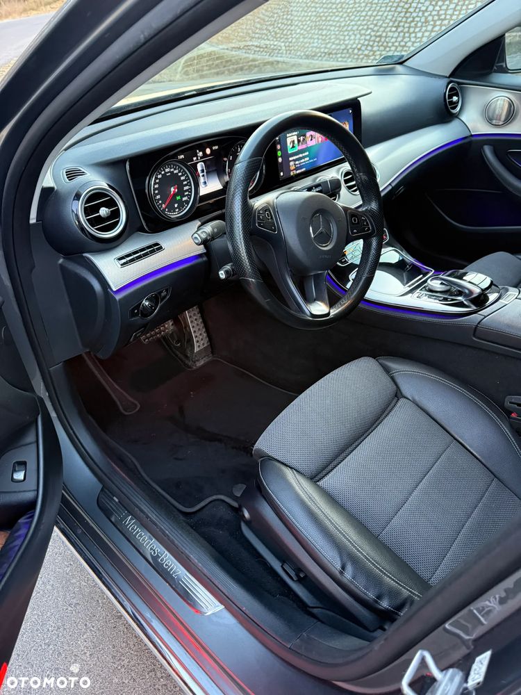 Mercedes-Benz Klasa E - 16