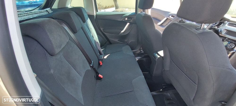 Citroën C3 1.4 HDi Airdream Exclusive - 5