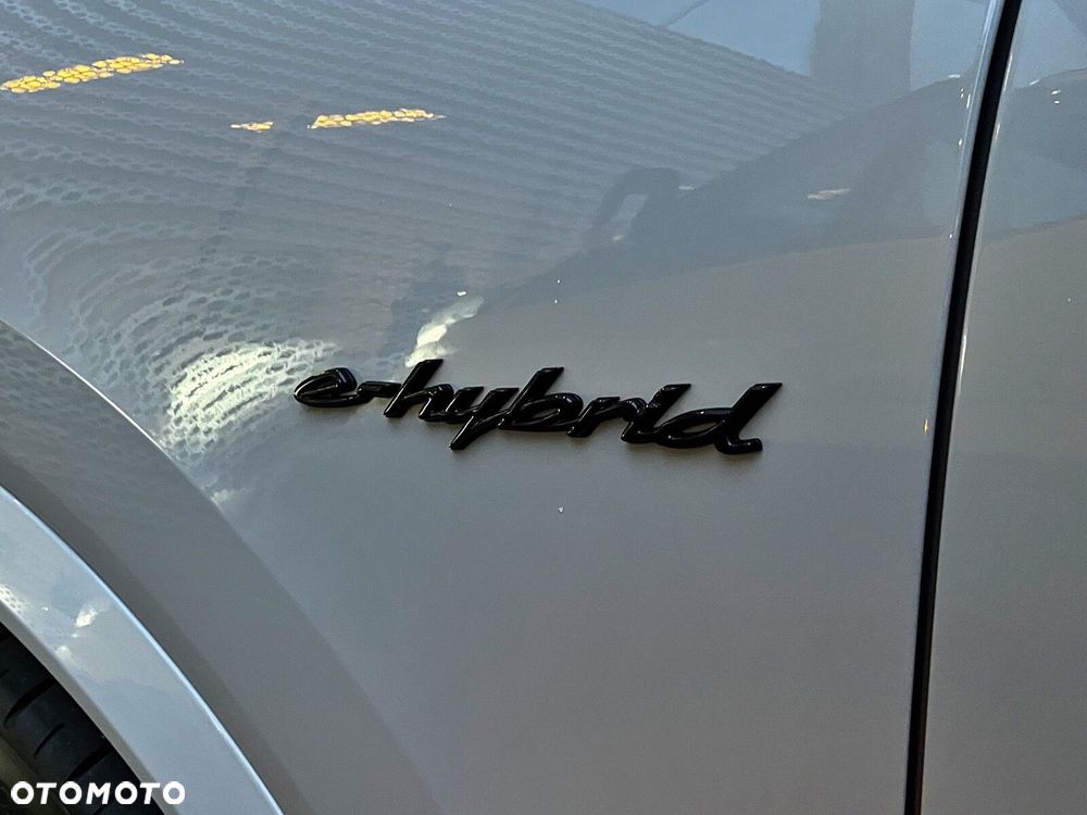 Porsche Cayenne - 33