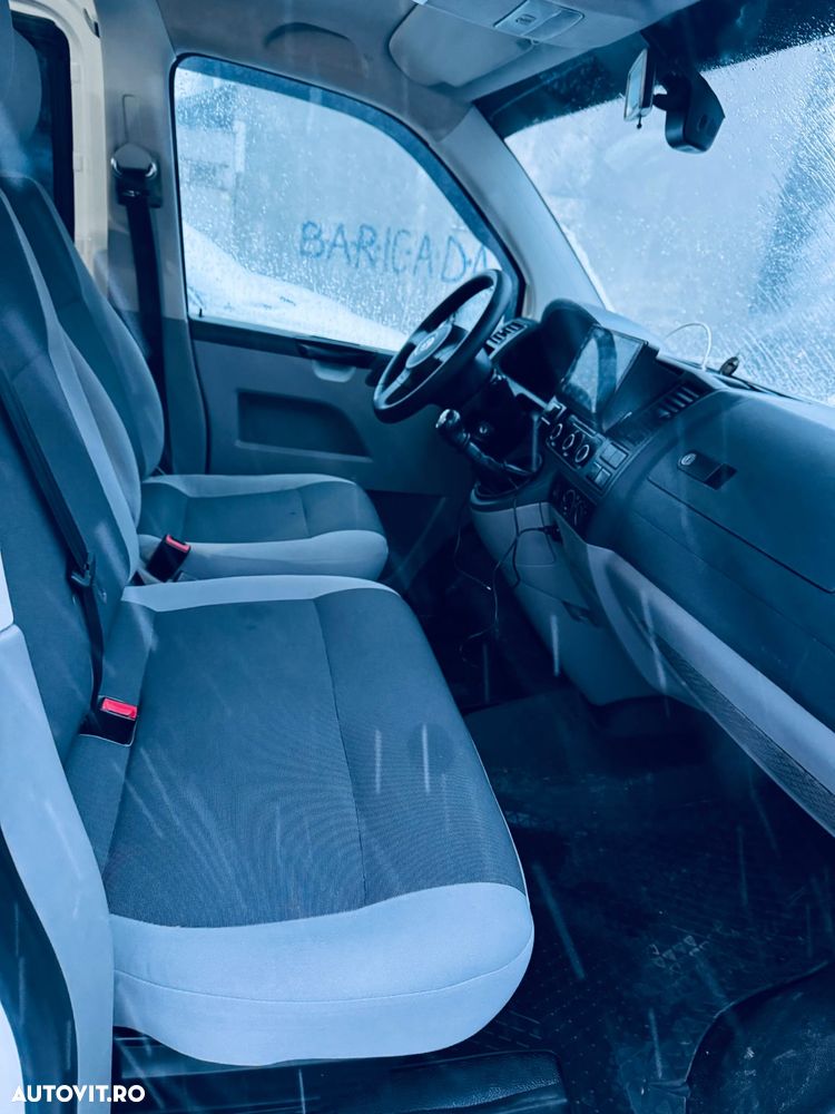 Volkswagen Transporter - 12