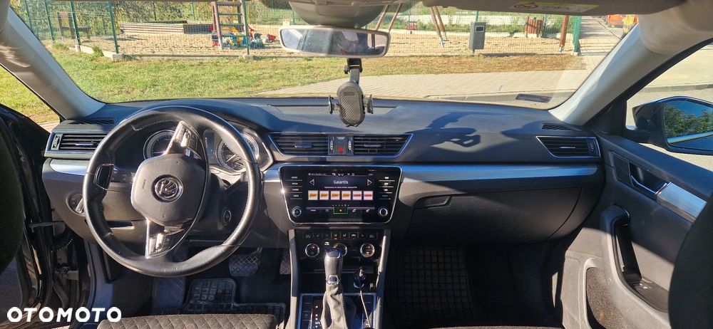 Skoda Superb 2.0 TDI Ambition DSG - 2