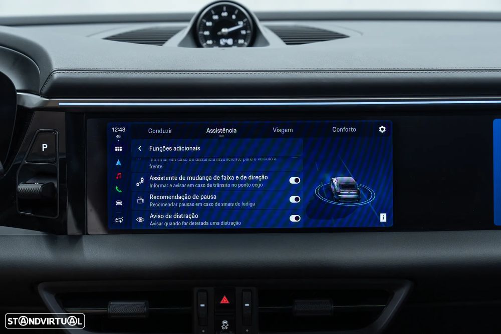 Porsche Macan Electric 4 - 44