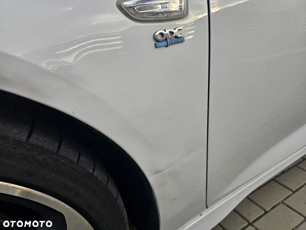 Opel Insignia 2.0 BiTurbo 4x4 Exclusive - 30