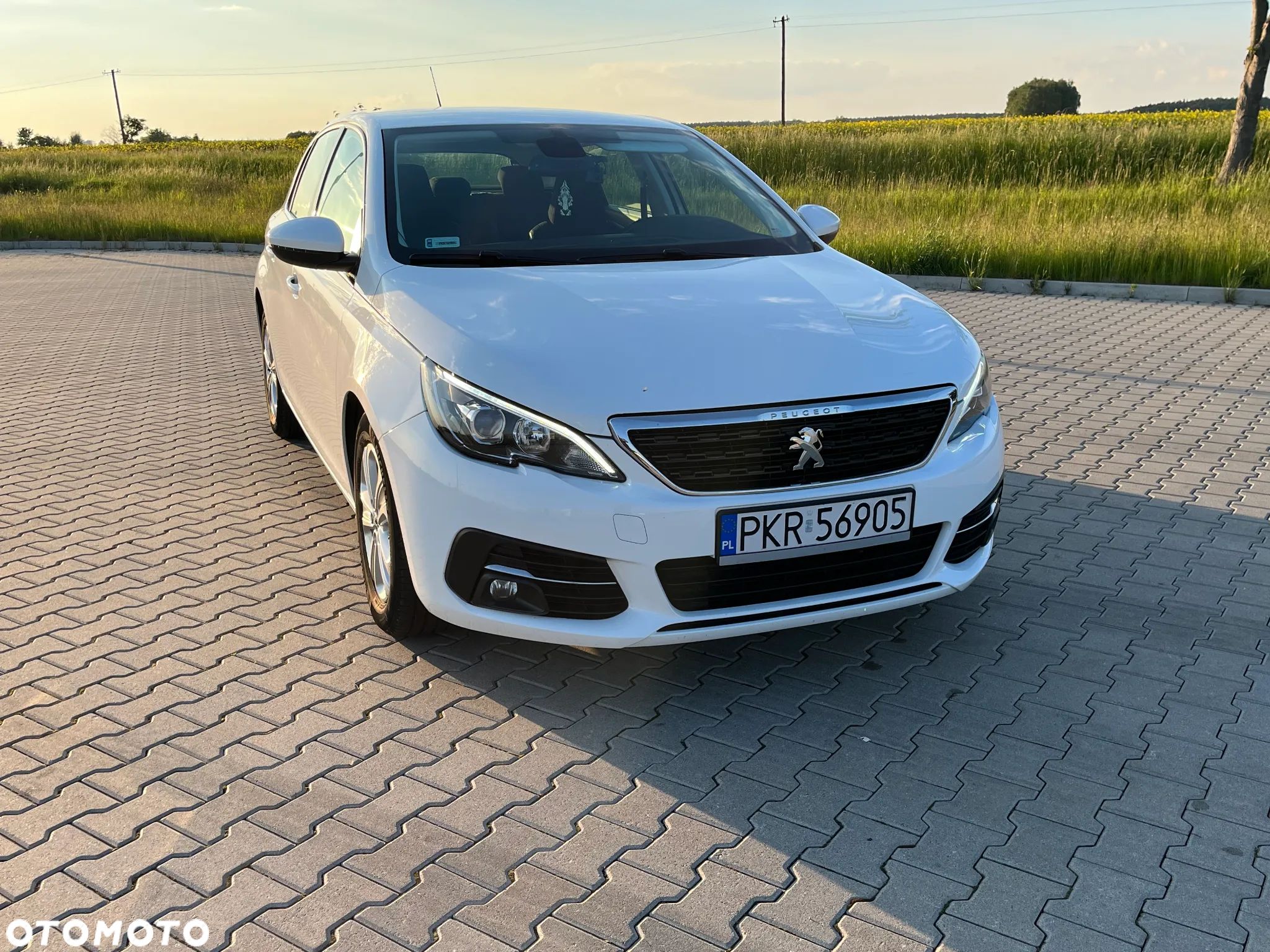 Peugeot 308 - 1