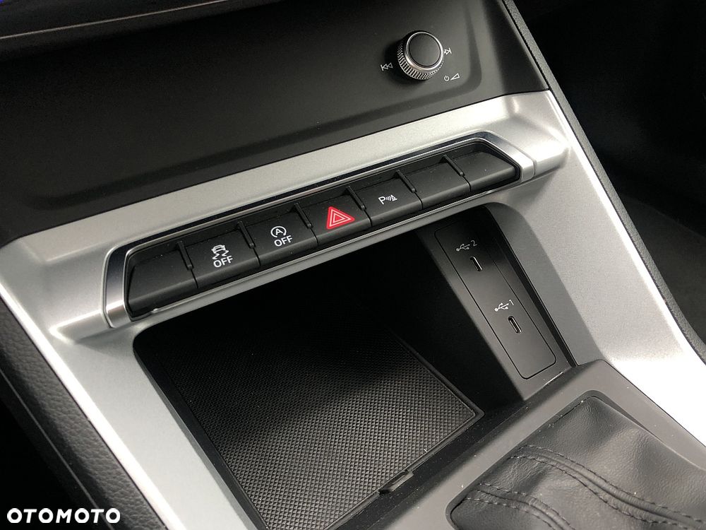 Audi Q3 - 18