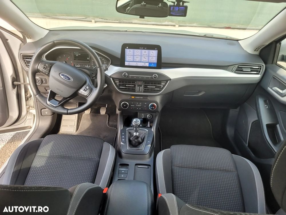 Ford Focus 1.5 TDCi Trend - 6