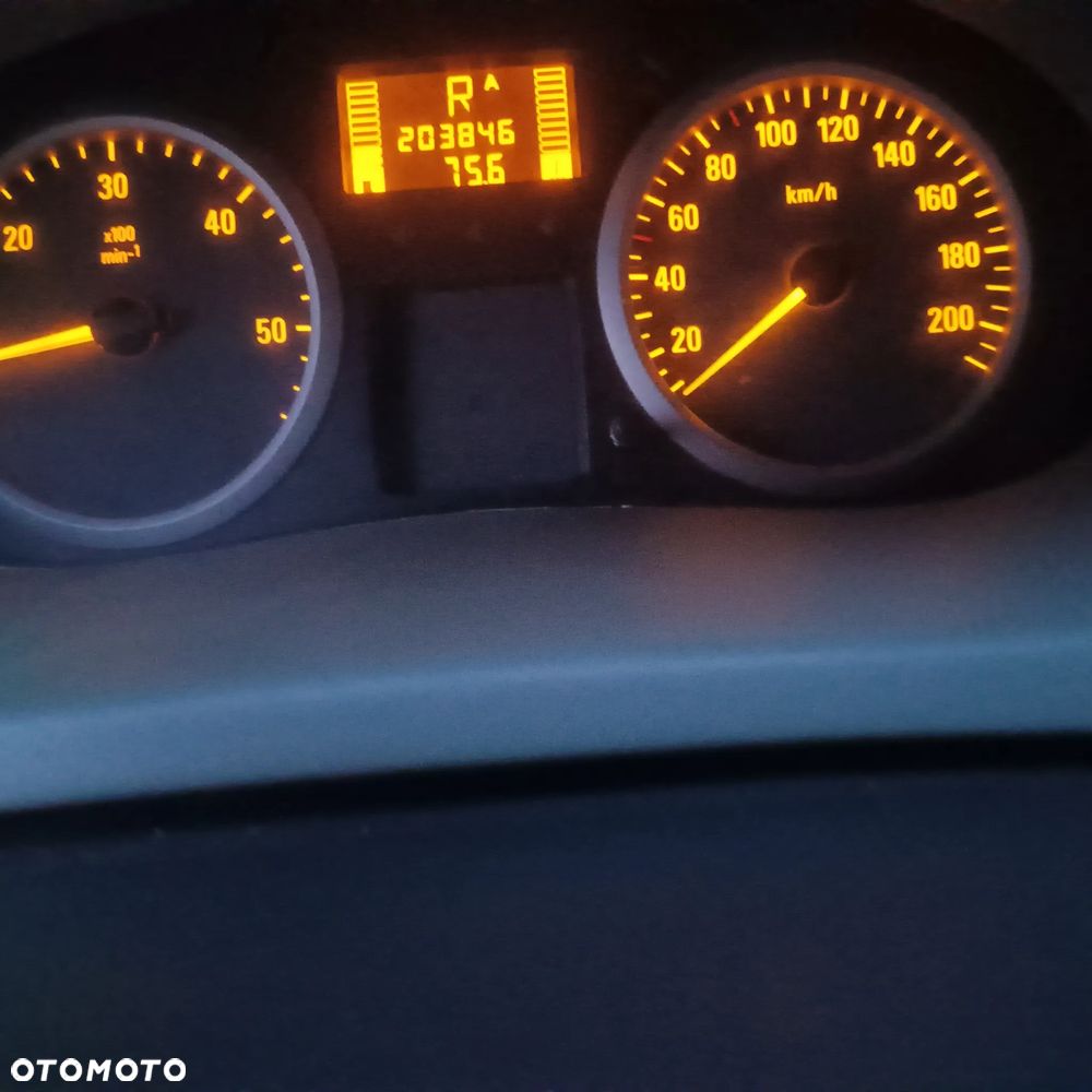 Opel vivaro - 4