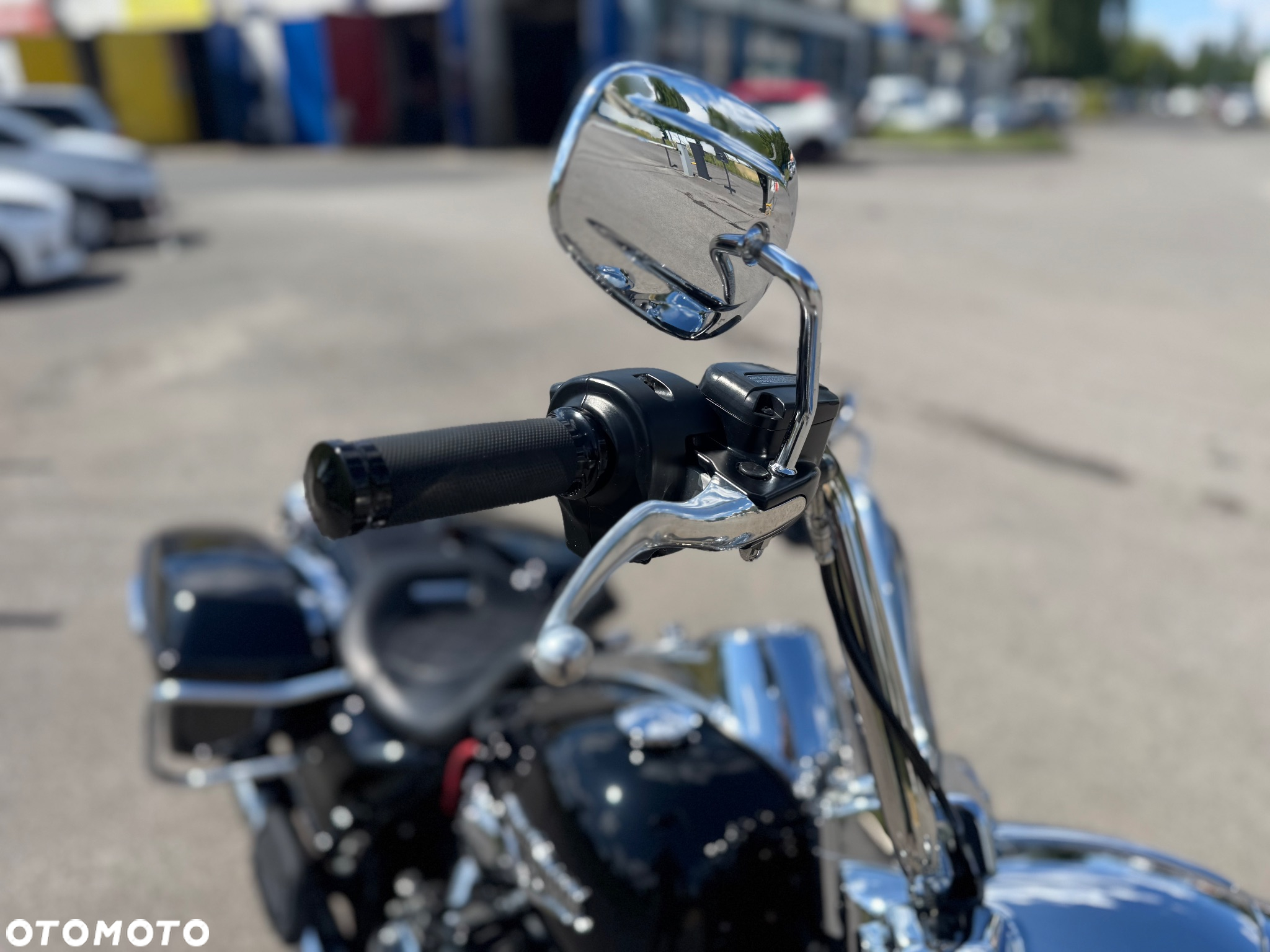 Harley-Davidson Touring Road King - 12