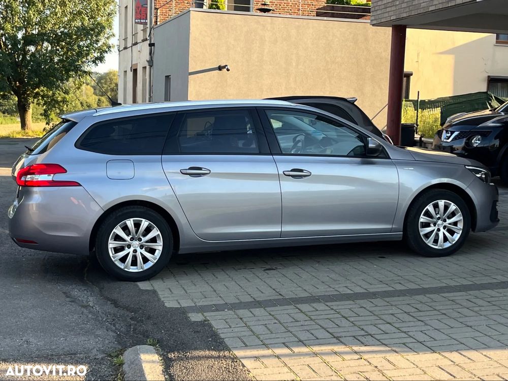 Peugeot 308 PureTech 110 Stop & Start Style - 8