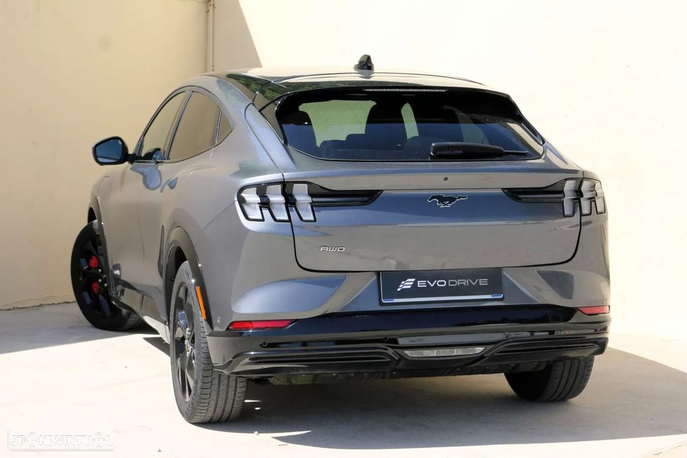 Ford Mustang Mach-E Premium AWD - 8