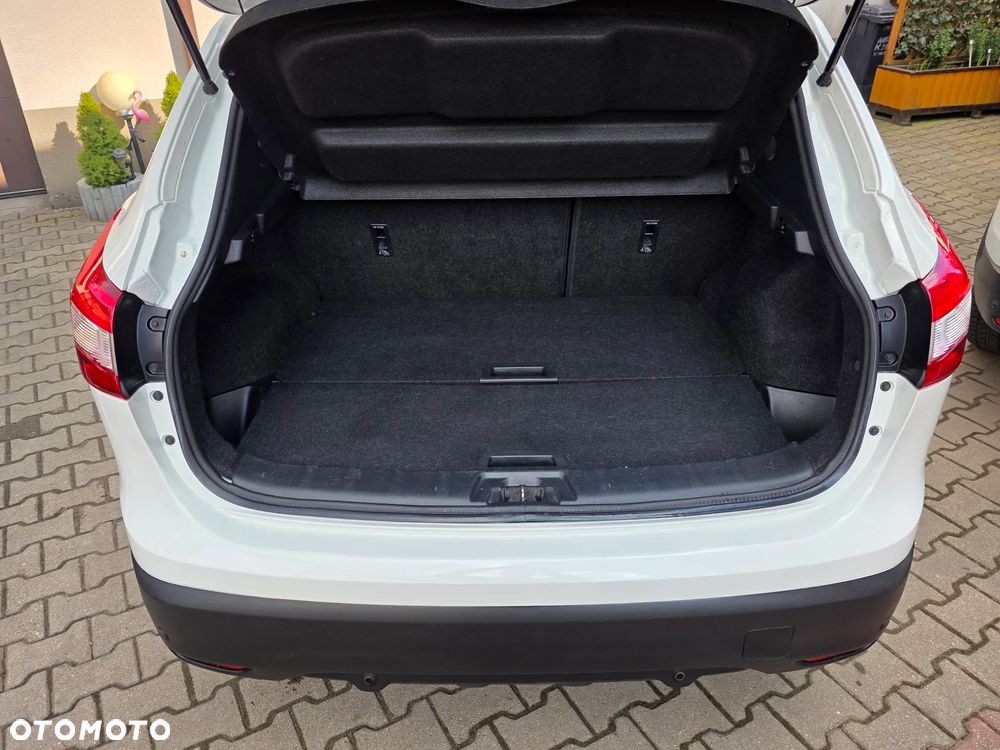 Nissan Qashqai 1.2 DIG-T N-Connecta - 16