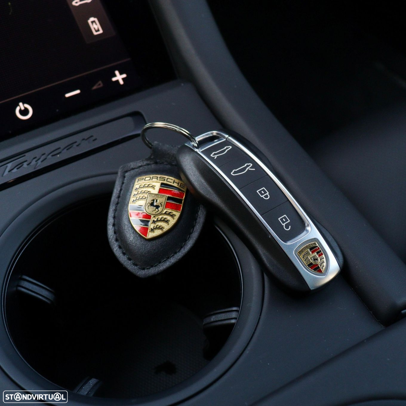 Porsche Taycan Standard - 18