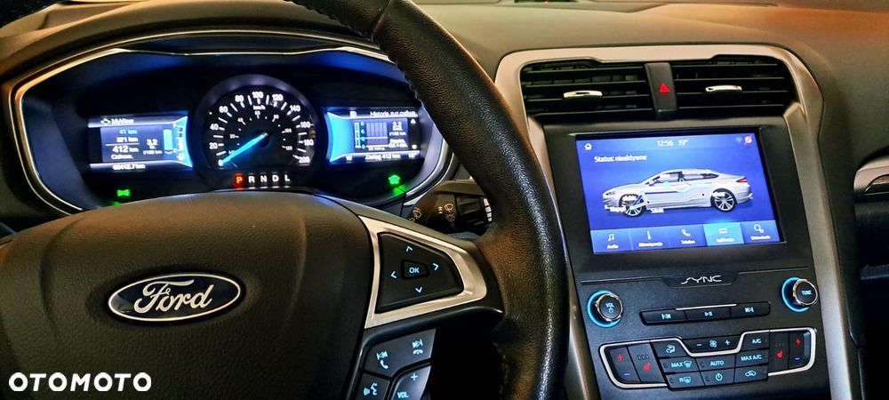Ford Fusion - 35