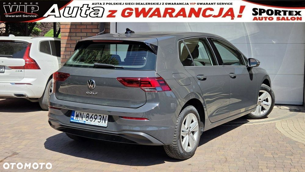 Volkswagen Golf - 8