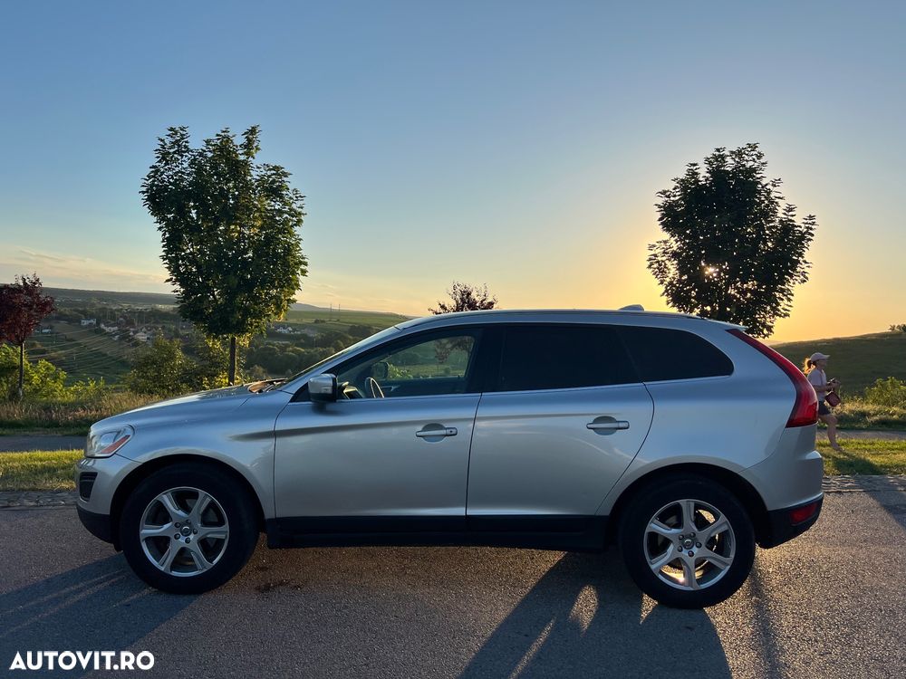 Volvo XC 60 D4 AWD Start-Stop Momentum - 8