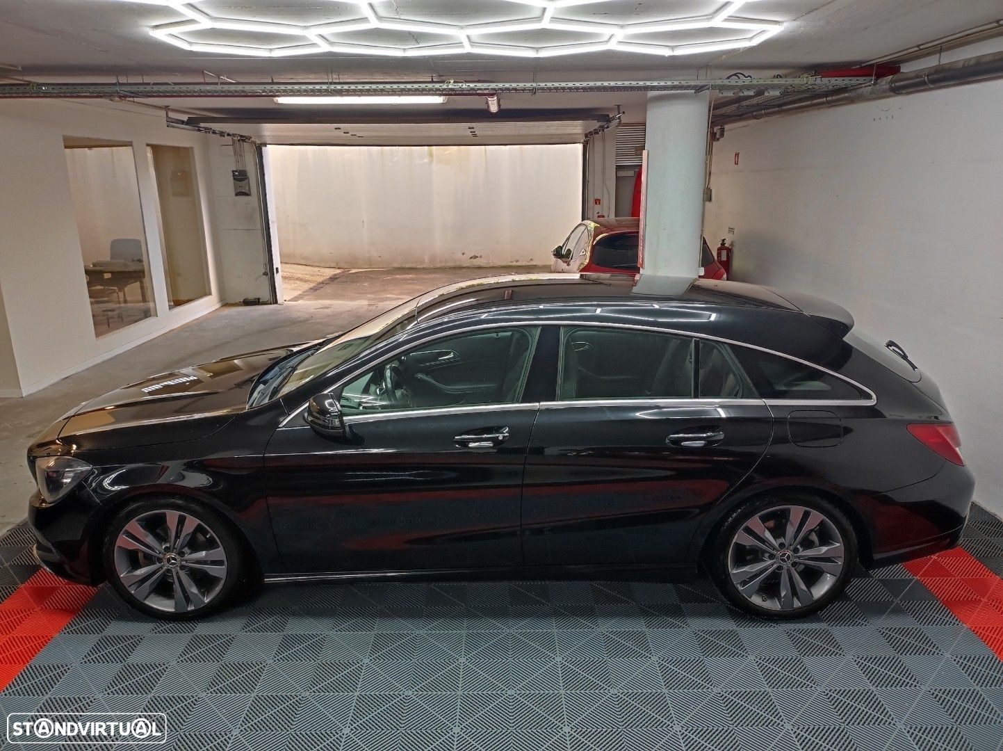 Mercedes-Benz CLA 180 - 5