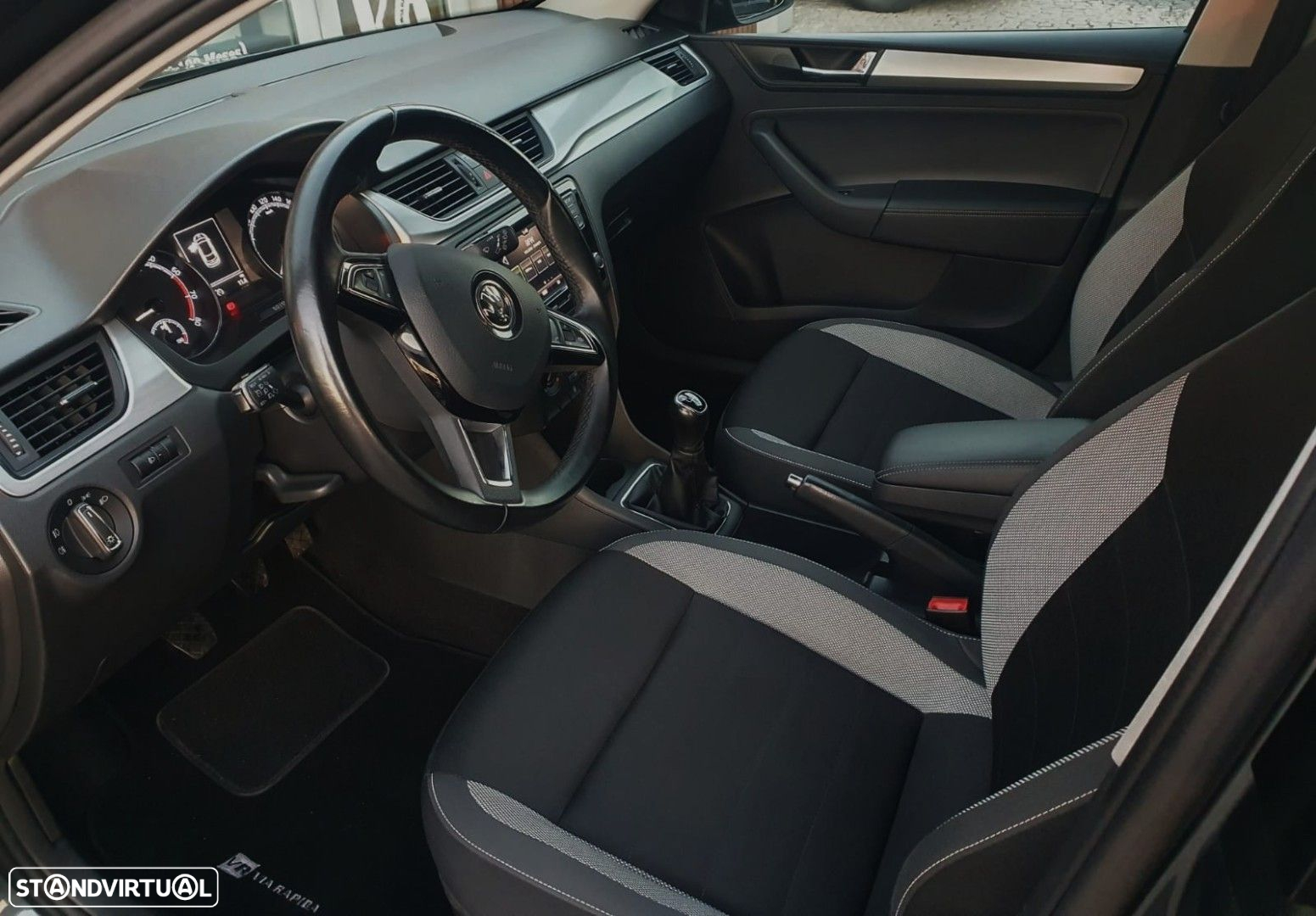 Skoda Rapid Spaceback 1.0 TSI Ambition - 10