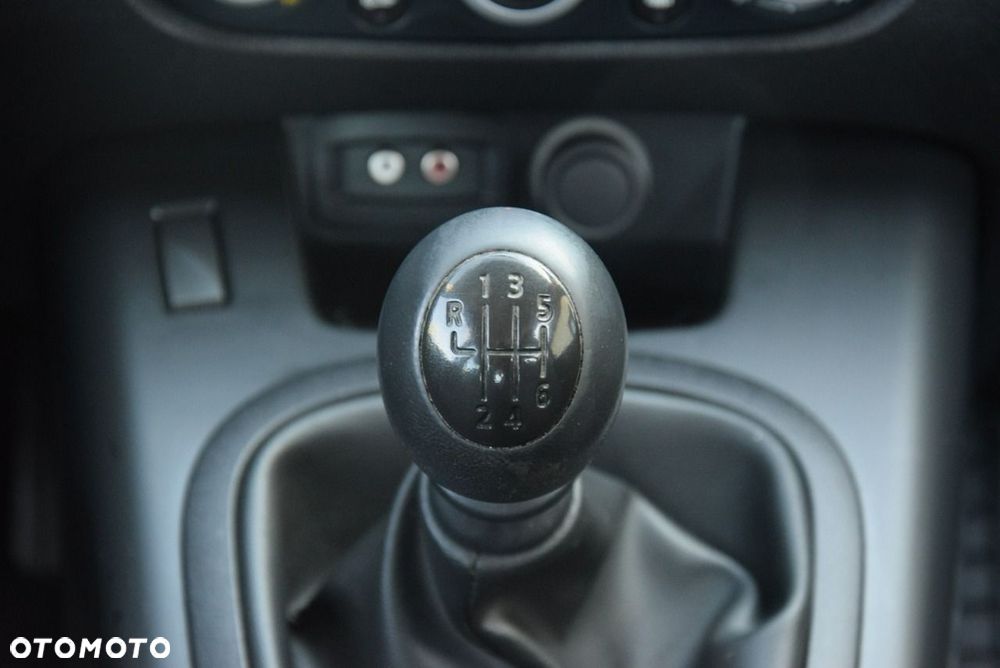 Renault Scenic 1.6 16V 110 Expression - 24