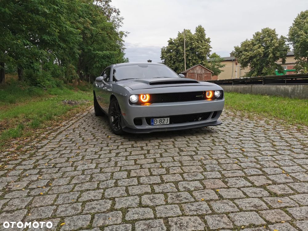 Dodge Challenger 6.4 Scat Pack - 2