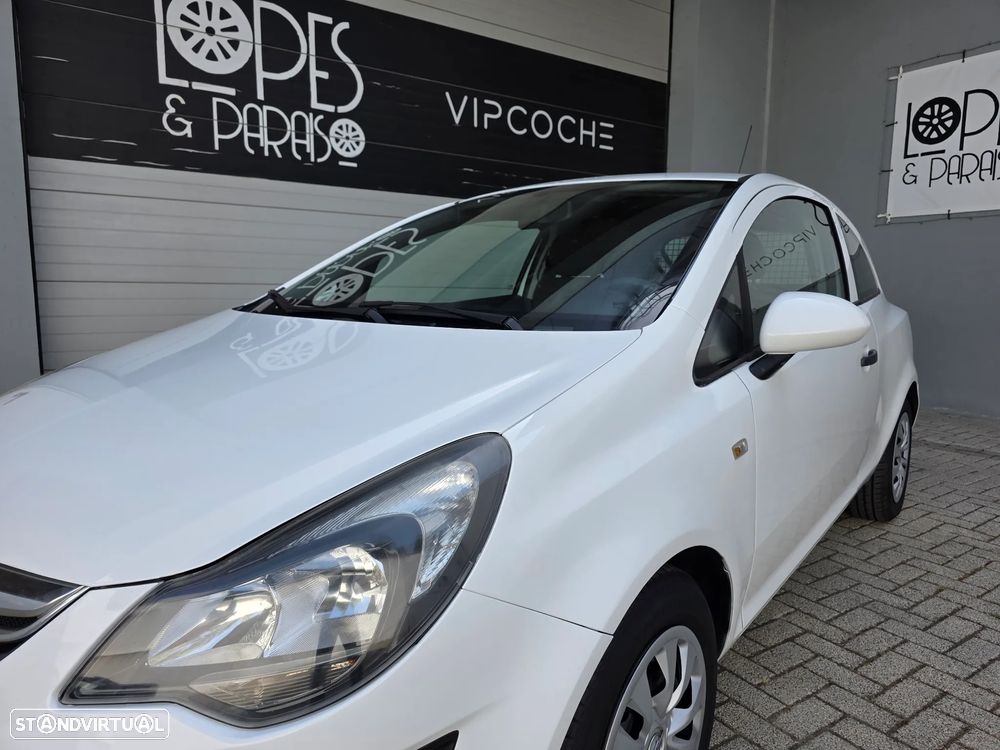 Opel Corsa Van - 17