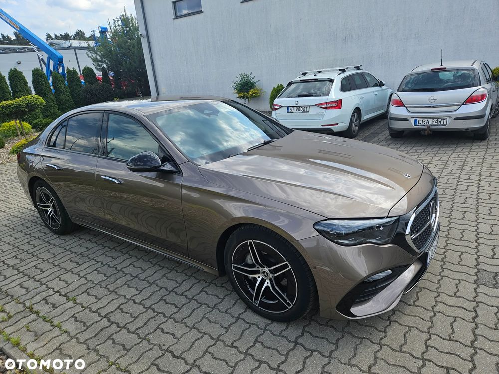 Mercedes-Benz Klasa E 220 d mHEV 4-Matic AMG 9G-Tronic - 3