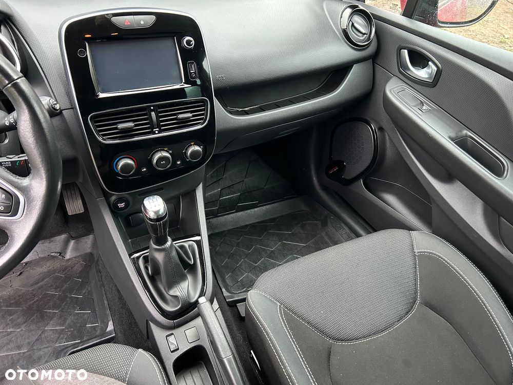 Renault Clio 1.2 16V Alize - 12
