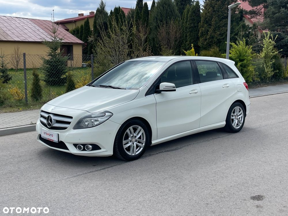 Mercedes-Benz Klasa B 180 CDI (BlueEFFICIENCY) 7G-DCT - 36