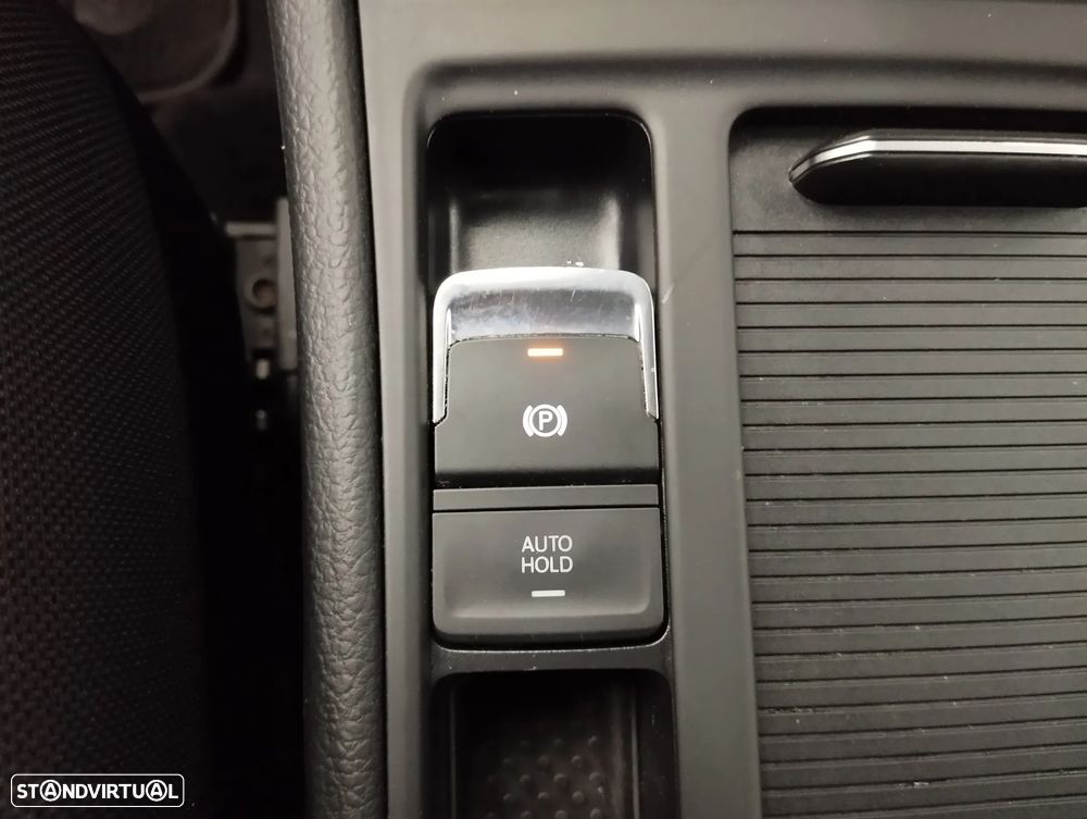 VW Golf Variant 1.6 TDi Confortline - 26