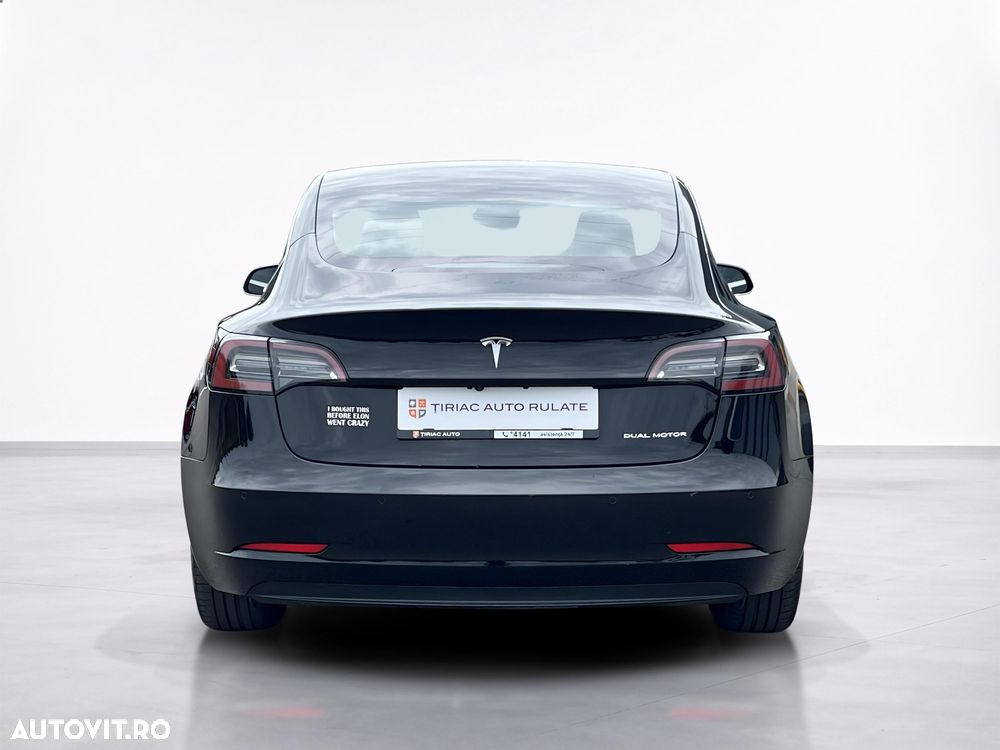 Tesla Model 3 - 5