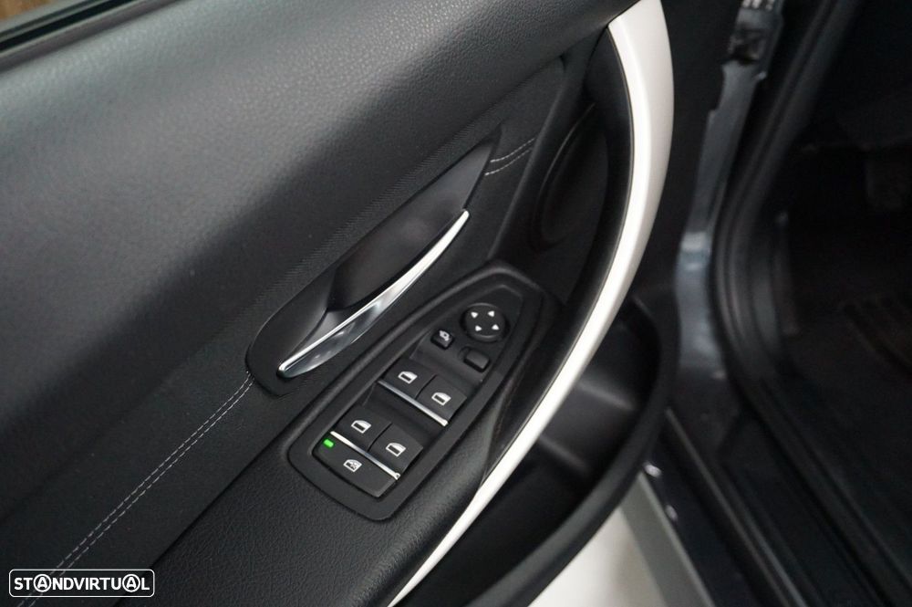 BMW 316 d Pack M - 21