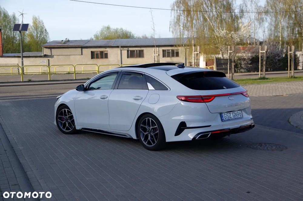 Kia ProCeed 1.6 CRDi GT Line DCT - 4
