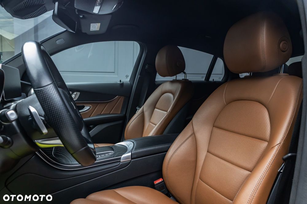 Mercedes-Benz GLC 300 d 4-Matic - 16