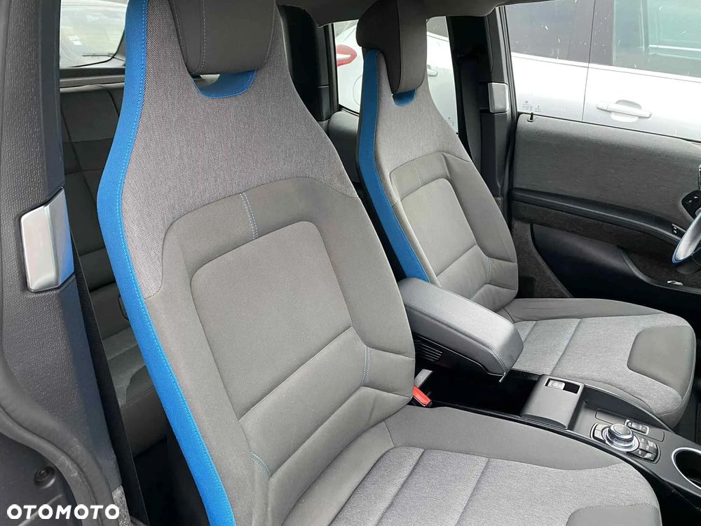BMW i3 (60 Ah) - 13