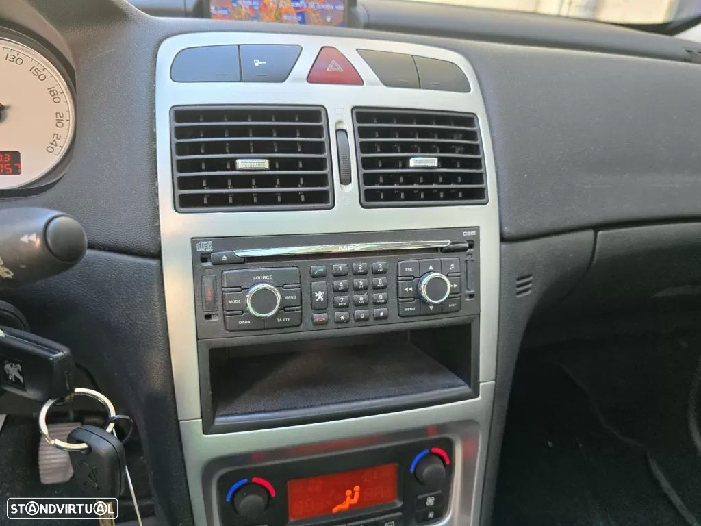 Peugeot 307 SW 1.6 HDi FAP SE Navteq - 17