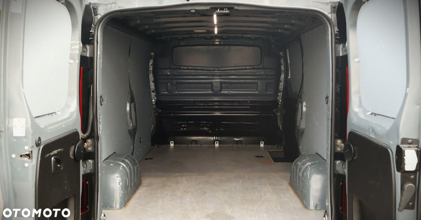 Renault Trafic - 19