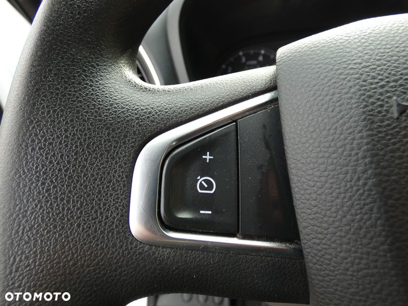 Renault Master kontener+winda 750 kg, nawigacja LED - 12