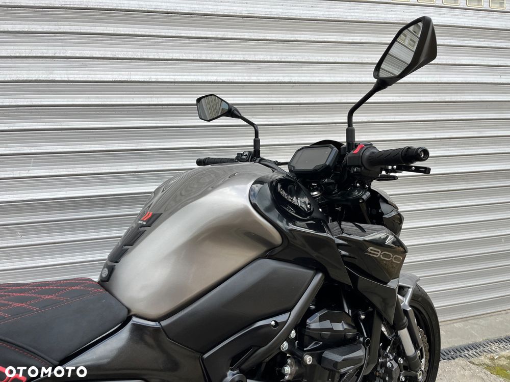 Kawasaki Z 900 - 20
