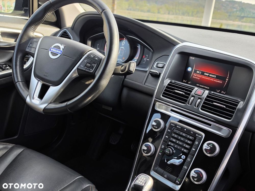 Volvo XC 60 - 30