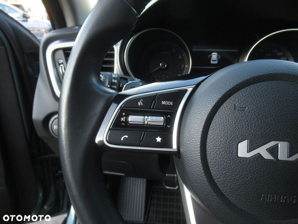 Kia XCeed 1.5 T-GDI M DCT - 12