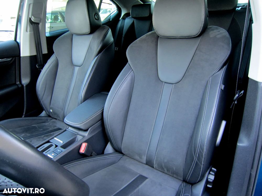 Skoda Octavia 2.0 TDI STYLE DSG - 22